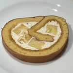 アピシウス - パイナップルのロールケーキ