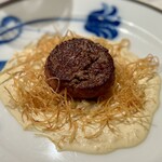 アピシウス - 国産黒毛和牛ロース挽肉の半生ステーキ　ビトーク　アピシウス風