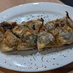 おつまみ餃子 福虎 - 黒こしょう餃子