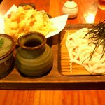 うどん居酒屋 澄 - 小海老のかき揚げざるうどん(740円)