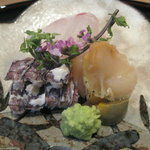 祇園 又吉 - 【造り】子持ちしゃこ・鯛・ツブ貝