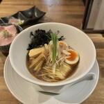 酒肴場 屯 - 【限定】冷やしらぁ麺 がごめ昆布水×煮干出汁¥1200、海鮮丼¥500