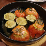 ガネーシュ - シシケバブのトマトとズッキーの包み焼き