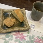 寿し肴和志 - お店からのサービス❤️  自家製わらび餅ときな粉のシフォンケーキ