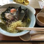 白花シャクナゲ荘 - 磯ラーメン①