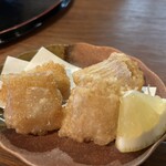 カイズ キッチン - エイヒレの唐揚げ