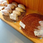 パーラー山と田んぼ - パン