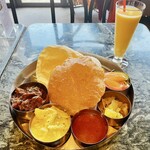 ダルマサーガラ - ランチ・スペシャルミールス・(ドリンクは別料金)