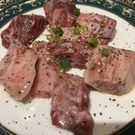 焼肉工房 但馬屋 - 