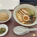 くまもと中央カントリークラブ - くまもとラーメンセット