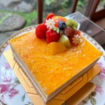 patisserie Tea shot - ホールケーキ（季節のスパイス）