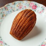 patisserie Tea shot - マドレーヌ