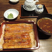 明神下 神田川 本店 - うな重３７００円＋赤だし６００円