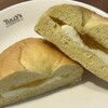 タリーズコーヒー with U - ベーグルサンド 瀬戸内レモン&クリームチーズ 390円　断面