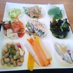 旬菜創作ビュッフェ 露菴 - 料理13サラダ