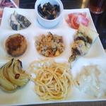 旬菜創作ビュッフェ 露菴 - 料理16惣菜