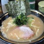 横濱家系ラーメン 勝鬨家