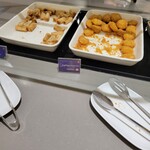 Royal Orchid Lounge - 