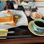 和茶縁 - 料理写真:モーニング　トーストセット500円（税込）