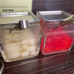 カレー倶楽部 ルウ - らっきょと福神漬け･･･ではなく紅しょうが？