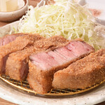 厚切りレアとんかつ ゆうとん - 料理写真:ロースカツ定食