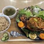 ムサシノ野菜食堂miluna-na - 