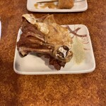 ひげ勝 - 鳥もも骨付