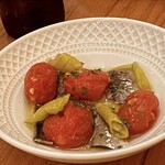 バル ポルティージョ - 自家製イワシの酢漬けとセミドライトマトのマリネ