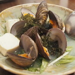 青ヶ島屋 - 沖シジミと島海苔の酒蒸し