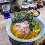 横濱ラーメン あさが家 - チャーシューメン3枚並盛り1200円とランチサービスライスです。