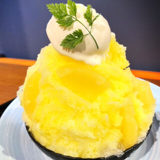 奈良産純氷を使用した「ふわふわかき氷」