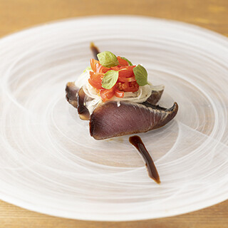 身体に優しい食材が織りなす、季節を感じられる一皿をお届け
