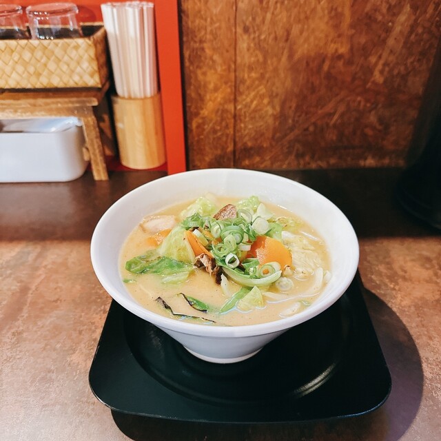 麺倉庫 じだい屋（めんそうこ じだいや） - 柏林台（ラーメン）の写真
