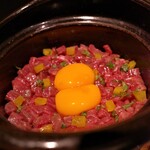 焼肉 神宮 - 特選和牛イチボ土鍋ご飯