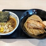『味玉つけ麺(小)』(1210円)～!!( ^o^)ﾉ