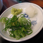 玄蕎麦 野中 - 淡い緑の粗挽き蕎麦　ズームアップ