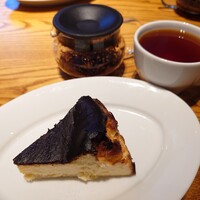 W Toranomon -the market- - （2024/6月）バスクチーズケーキセット