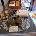 フレデリック カッセル 銀座三越店 - 