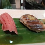 立食い寿司 根室花まる 東京ミッドタウン八重洲店 - 本鮪中トロと炙り鰊