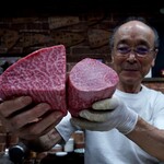 焼肉 かっぱ梶岡 - 左からモモとランプ芯