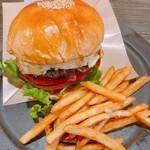 グリーディ フォックス バーガー - 