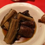 恵比寿 大龍軒 - 揚げ茄子漬け。落ち着いた箸休めに