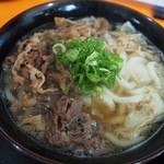 空飛ぶうどん やまぶき家 - 甘肉と油かすうどん