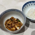 田中圭英 - 麻婆豆腐 白ごはん