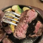 米沢牛ステーキレストラン 牛毘亭 - ランプです。