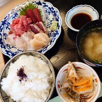 一つ木竹林草 - 御刺し身定食