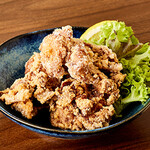 やきとりの味鶏逗 - もも肉の唐揚げとビール