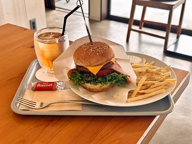 アトライ カフェ&バー（ATRY Caf'e&Bar） - 里白石（カフェ）の写真