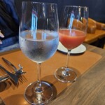 オステリア プロフーモ - ブラッドオレンジジュース&お水
