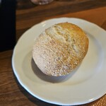 オステリア プロフーモ - 全粒粉のパン